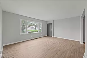 2432 21st St, Cuyahoga Falls, OH 44223 - Photo 7