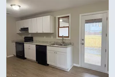 3003 Walter Road, North Olmsted, OH 44070 - Photo 3