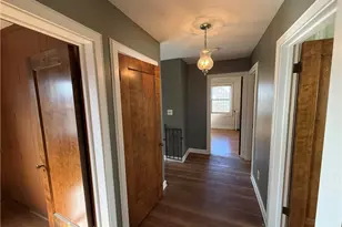 131 E 200th St, Euclid, OH 44119 - Photo 35