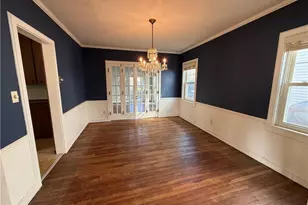 131 E 200th St, Euclid, OH 44119 - Photo 9