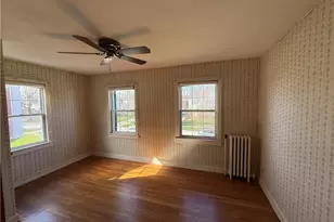131 E 200th St, Euclid, OH 44119 - Photo 17
