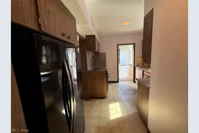 131 E 200th Street, Euclid, OH 44119 - Photo 13