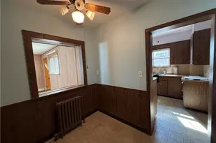 131 E 200th St, Euclid, OH 44119 - Photo 15