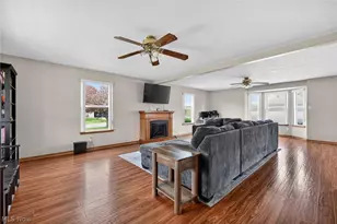 81 S Brookside Dr, Oak Harbor, OH 43449 - Photo 5