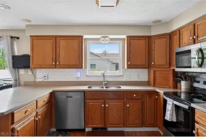81 S Brookside Drive, Oak Harbor, OH 43449 - Photo 15