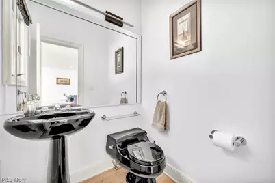 8709 Deer Creek Drive, Grandview Heights, OH 44147 - Photo 17