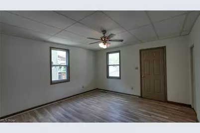 1222 Blaine Avenue, Cambridge, OH 43725 - Photo 3