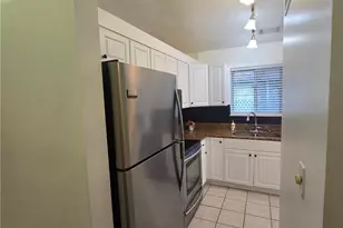 355 Village Pointe Dr, Akron, OH 44313 - Photo 13
