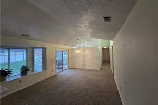 355 Village Pointe Dr, Akron, OH 44313 - Photo 9