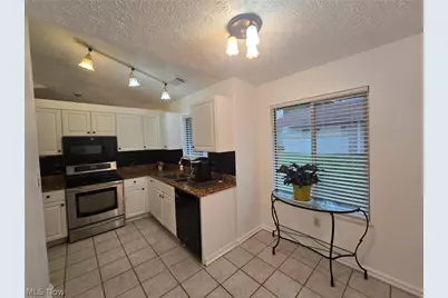 355 Village Pointe Drive #F, Akron, OH 44313 - Photo 11