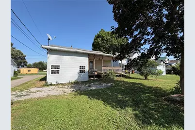 422 McKinley Avenue, Newcomerstown, OH 43832 - Photo 3