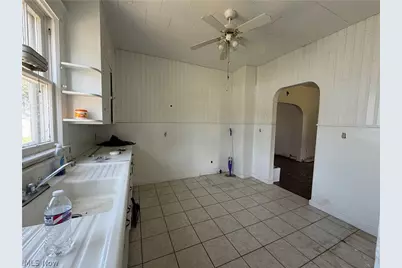 422 McKinley Avenue, Newcomerstown, OH 43832 - Photo 9