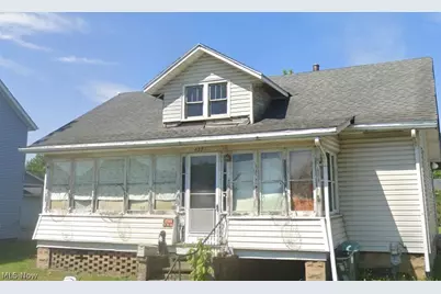422 McKinley Avenue, Newcomerstown, OH 43832 - Photo 1