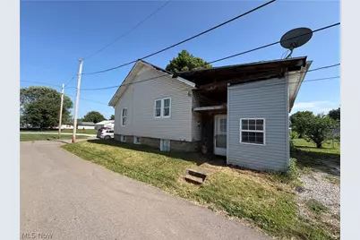 422 McKinley Avenue, Newcomerstown, OH 43832 - Photo 13