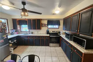 7352 Westview Dr, Youngstown, OH 44512 - Photo 9