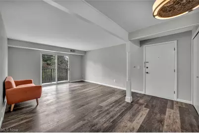 8583 N Akins Road #202, North Royalton, OH 44133 - Photo 5