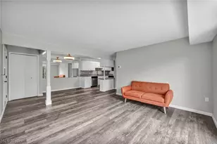 8583 N Akins Rd, North Royalton, OH 44133 - Photo 9