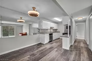 8583 N Akins Rd, North Royalton, OH 44133 - Photo 13