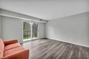 8583 N Akins Rd, North Royalton, OH 44133 - Photo 7