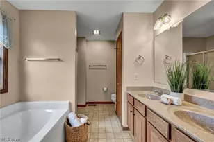 690 River Bend Blvd, Kent, OH 44240 - Photo 23