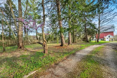 2160 Boston Road, Hinckley, OH 44233 - Photo 7