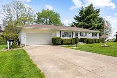792 Hillcrest Drive, Wadsworth, OH 44281 - Photo 1