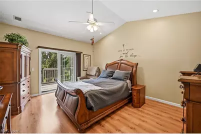 506 Milton Commons Boulevard, Lake Milton, OH 44429 - Photo 11