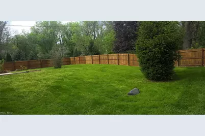 3525 Balsamwood Boulevard NW, Uniontown, OH 44685 - Photo 25