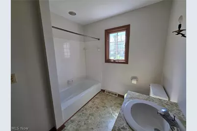 32667 Carriage Lane, Avon Lake, OH 44012 - Photo 35