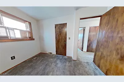 501 Helen Street, Weirton, WV 26062 - Photo 15