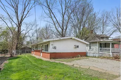 1208-1210 Bellows Street, Akron, OH 44301 - Photo 1