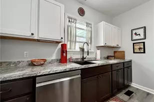 1605 24th St, Parkersburg, WV 26101 - Photo 9