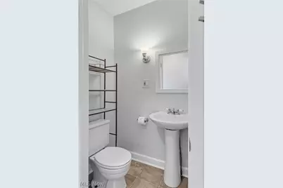 330 N Hawkins Avenue, Akron, OH 44313 - Photo 17