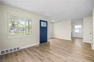624 Eastern Heights Blvd, Elyria, OH 44035 - Photo 7