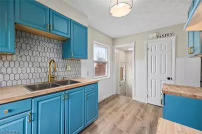 624 Eastern Heights Boulevard, Elyria, OH 44035 - Photo 13