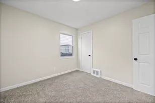 624 Eastern Heights Blvd, Elyria, OH 44035 - Photo 21