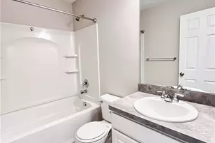 3943 Abigail Dr, Lorain, OH 44053 - Photo 13