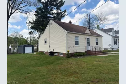 1216 Hardesty Boulevard, Akron, OH 44320 - Photo 3