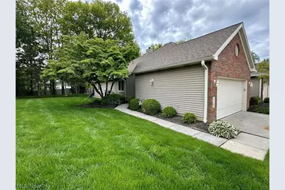 117 Ambleside Way, Amherst, OH 44001 - Photo 3