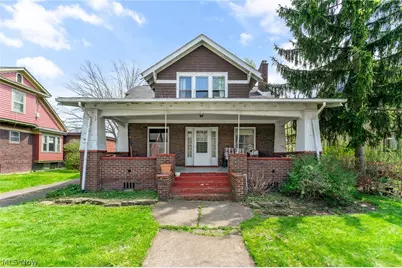 197 Woodbine Avenue SE, Warren, OH 44483 - Photo 1
