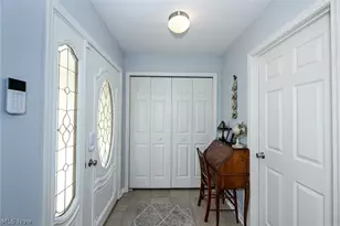 923 Elizabeth Ct, Cuyahoga Falls, OH 44221 - Photo 3