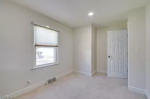 2048 Congo St, Akron, OH 44305 - Photo 15