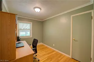 2015 Wallace Ln, Lorain, OH 44053 - Photo 13