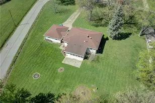 2015 Wallace Ln, Lorain, OH 44053 - Photo 31