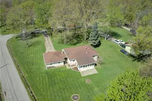 2015 Wallace Ln, Lorain, OH 44053 - Photo 33