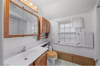 19264 N Sagamore Road, Fairview Park, OH 44126 - Photo 29