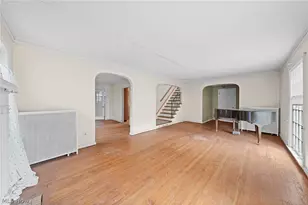 19264 N Sagamore Rd, Fairview Park, OH 44126 - Photo 5