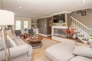 652 West St, Wadsworth, OH 44281 - Photo 5
