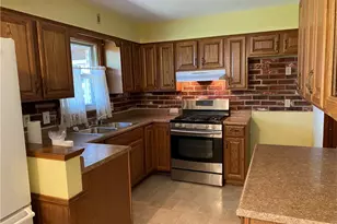 4700 Woodridge Dr, Austintown, OH 44515 - Photo 5