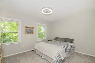8290 Pine Creek Ct, Chagrin Falls, OH 44023 - Photo 23